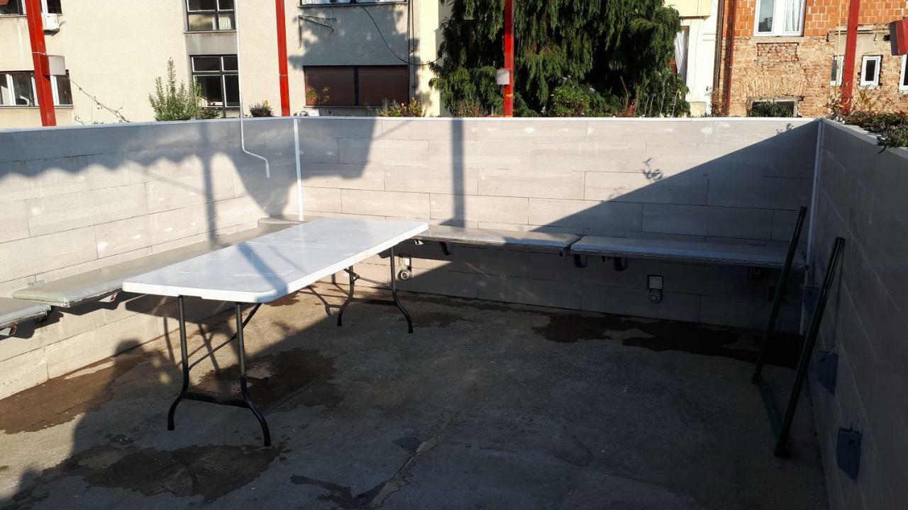 Neno Hotell Zagreb Exteriör bild